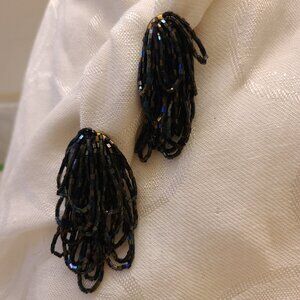 Black iridescent bugle bead tassel clip on earrings vintage black/blue loop